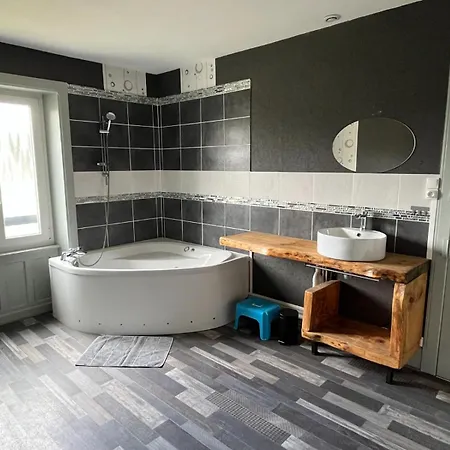 Gite 205 M2, 8Pers Piscine, Jacuzzi, Balneo Privatifs Vagney Esterno foto